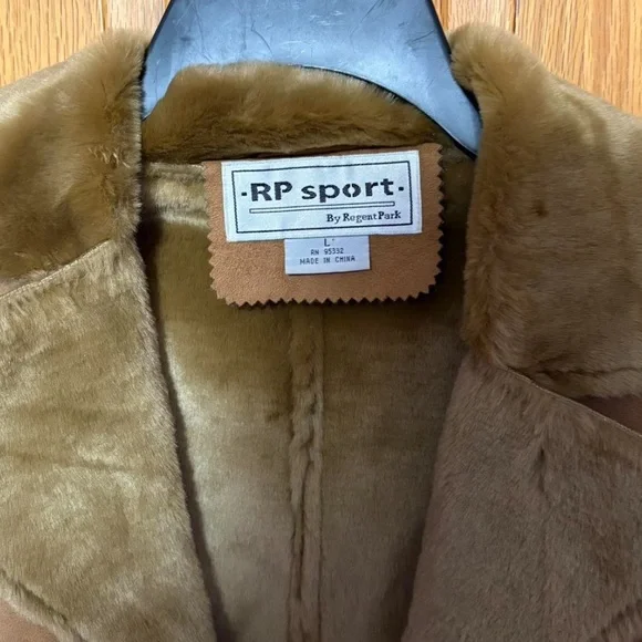 Vintage America Tan Teddy Jacket with Floral Details - Picture 3 of 3